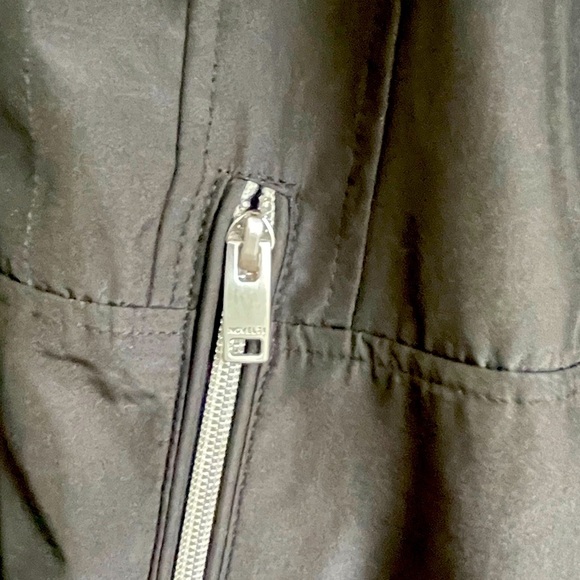 Novelti Black Raincoat with silver hardware and adjustable waist size S - Picture 3 of 4